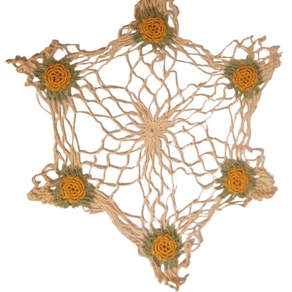 VTG HAND CROCHETED 10" WHITE DOILY BORDER GOLD YELLOW 3D FLOWER COTTAGE GRANDMA